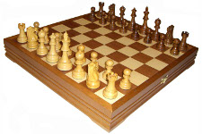 Шахматы стандартные 43х43 см. Арт. 3721